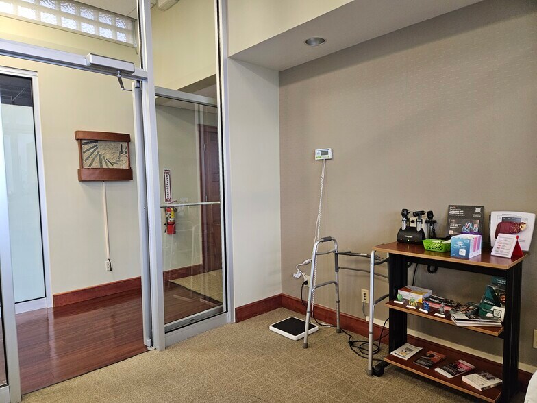 More Photos Of 2416 Pennsylvania Ave, Weirton Medical For Lease