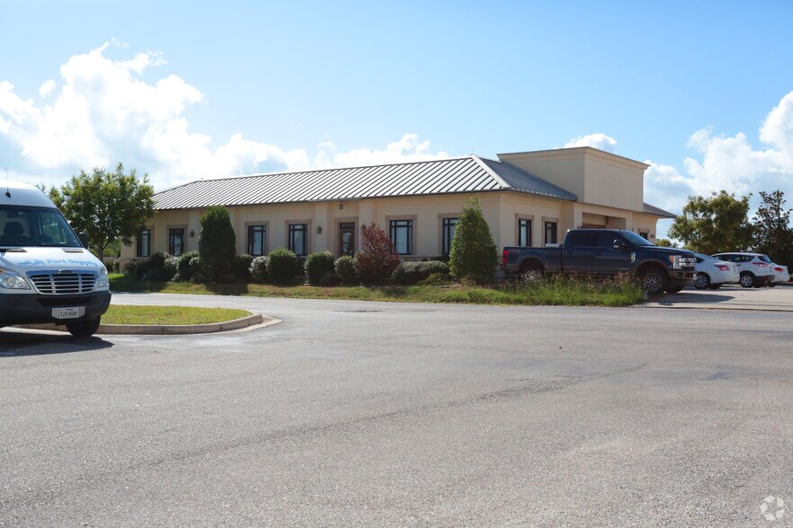 More Photos Of 850 Lawrence Rd, League City Unknown For Lease