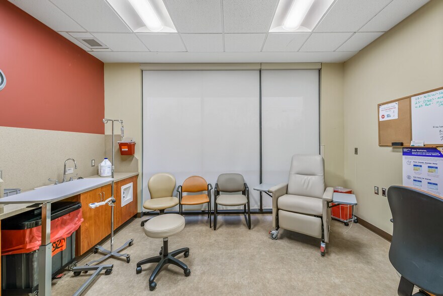 More Photos Of 2202 Jordan Rd SW, Fort Payne Medical For Sale