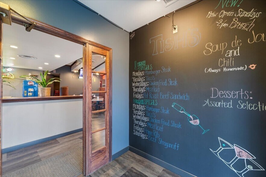 More Photos Of 1207 S 35th St, Council Bluffs Restaurant For Sale