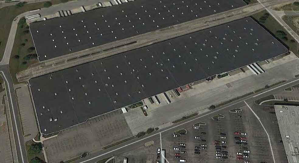 More Photos Of 4401-4419 Equity Dr, Columbus Warehouse For Lease