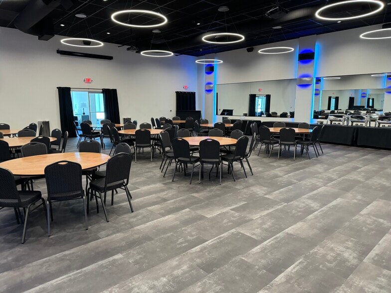 More Photos Of 1230 State St, Salem Restaurant For Sale