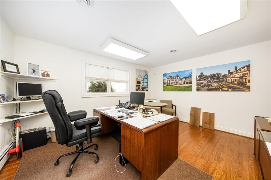 More Photos Of 611 Nursery Rd, Westminster Office For Sale