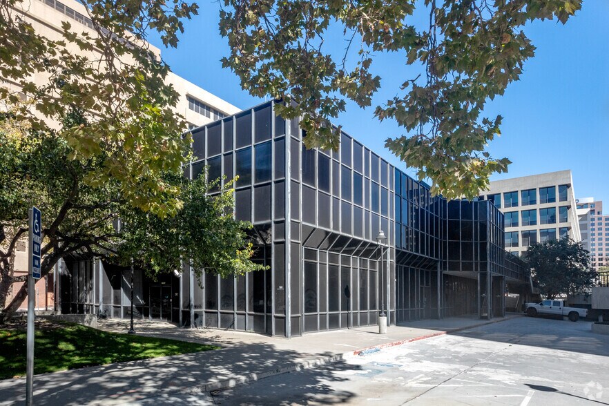 More Photos Of 190 Park Center Plz, San Jose Office For Lease