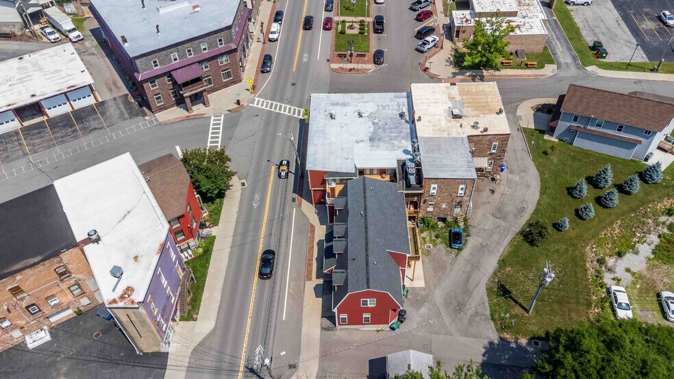 More Photos Of 1 Public Sq, Holley Apartments For Sale