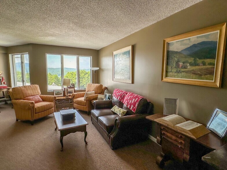 More Photos Of 2517 Main Rd, Dedham Hotel For Sale