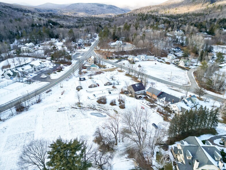 More Photos Of 193 Main St, Jackson Restaurant For Sale