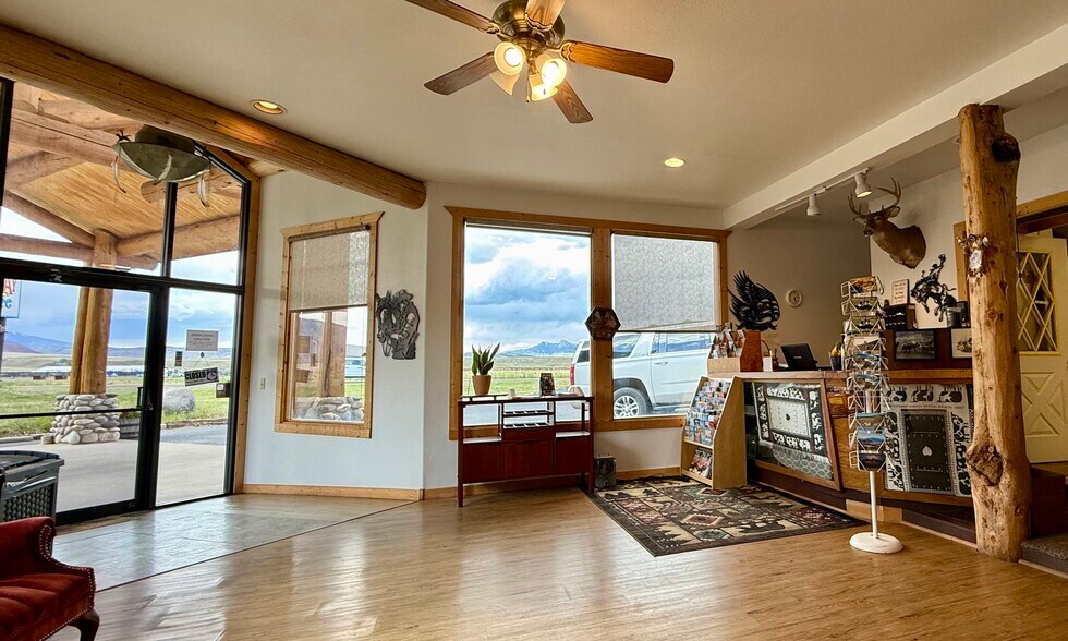 More Photos Of 244 W Yellowstone Ave, Cody Hotel For Sale