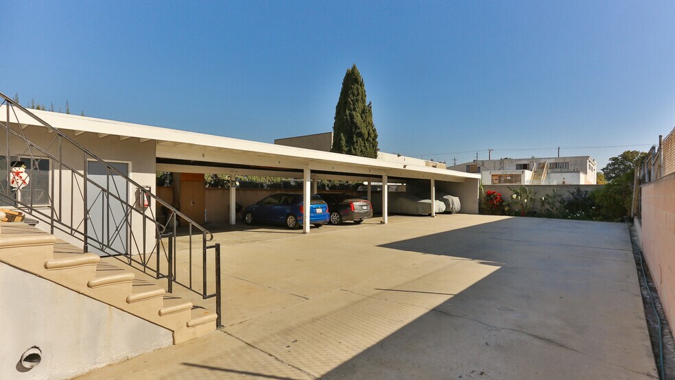 More Photos Of 14412 S Berendo Ave, Gardena Apartments For Sale