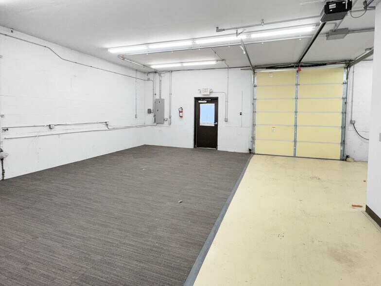 More Photos Of 10 Lafayette St, Washington Storefront Retail Office For Sale