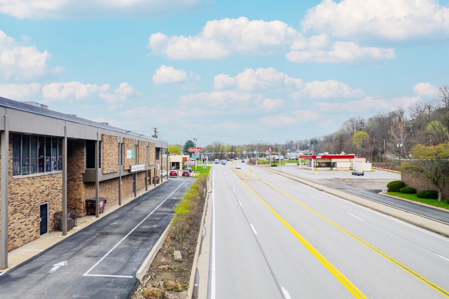 More Photos Of 346 Freeport Rd, New Kensington Medical For Lease