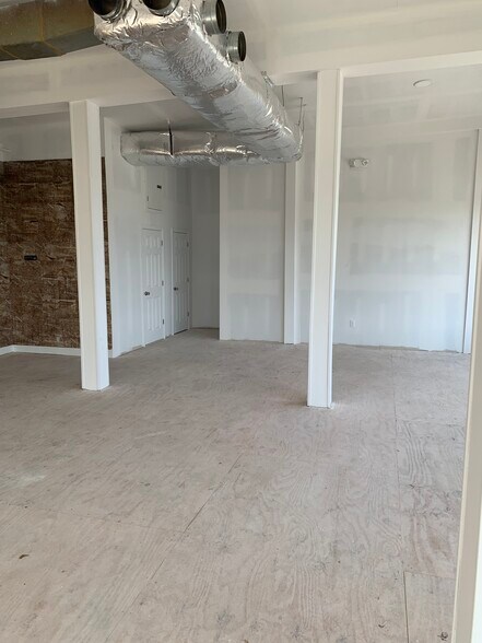 More Photos Of 579-585 Central Park Ave, Yonkers Storefront For Lease