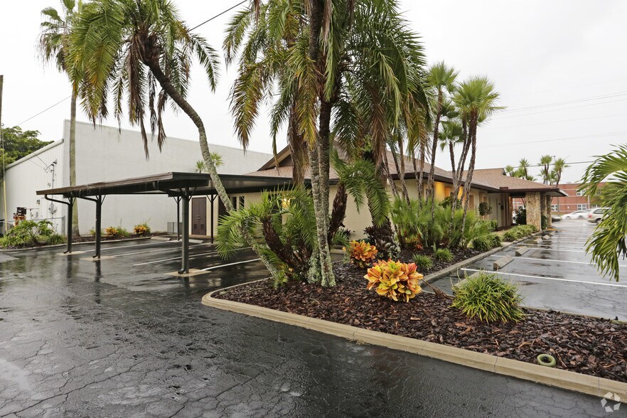 More Photos Of 455 Del Prado Blvd S, Cape Coral Office For Sale