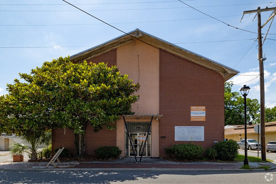 More Photos Of 1901 Waters Ave, Savannah Religious Facility For Lease
