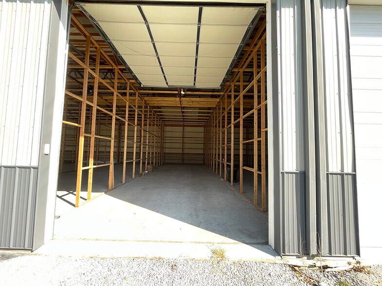 More Photos Of 5400 Old Alton Rd, Granite City Industrial For Sale