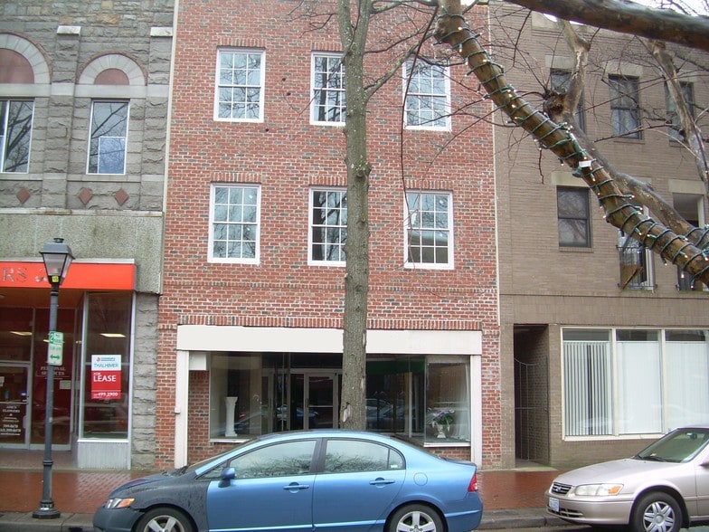 More Photos Of 309 High St, Portsmouth Storefront For Lease