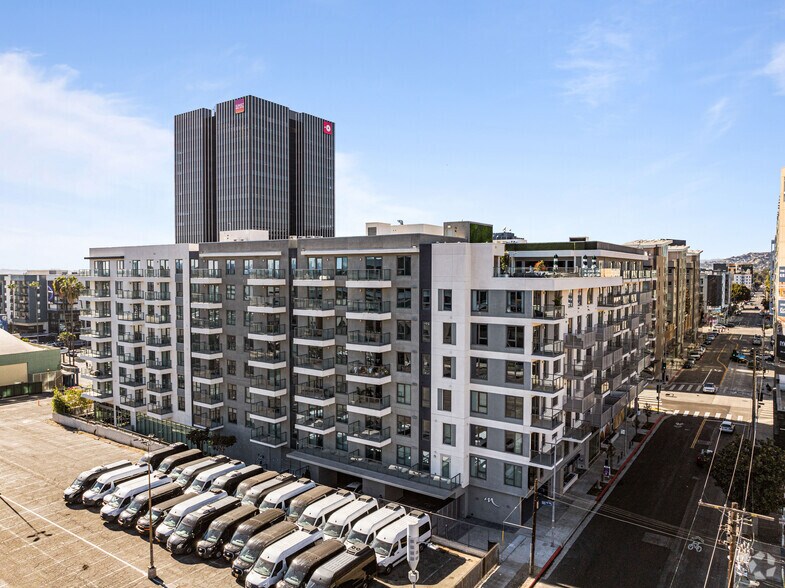 More Photos Of 6220 Selma Ave, Los Angeles Apartments For Lease