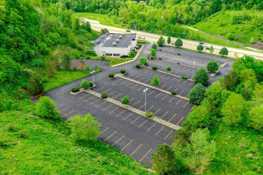 More Photos Of 5400 William Penn Hwy, Export Restaurant For Sale