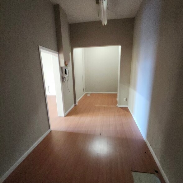 More Photos Of 7560 Monterey St, Gilroy Storefront Retail Office For Lease