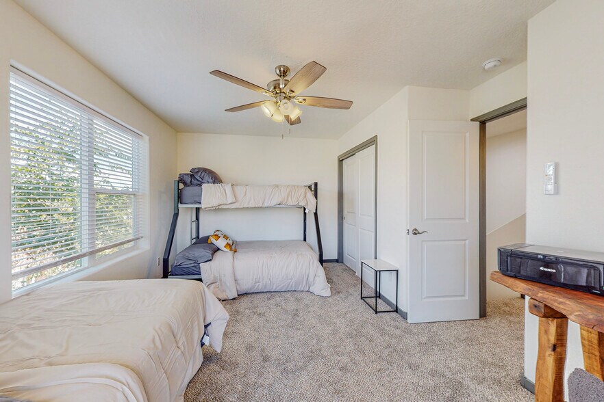 More Photos Of 615 Iron Ave SW, Albuquerque Apartments For Sale