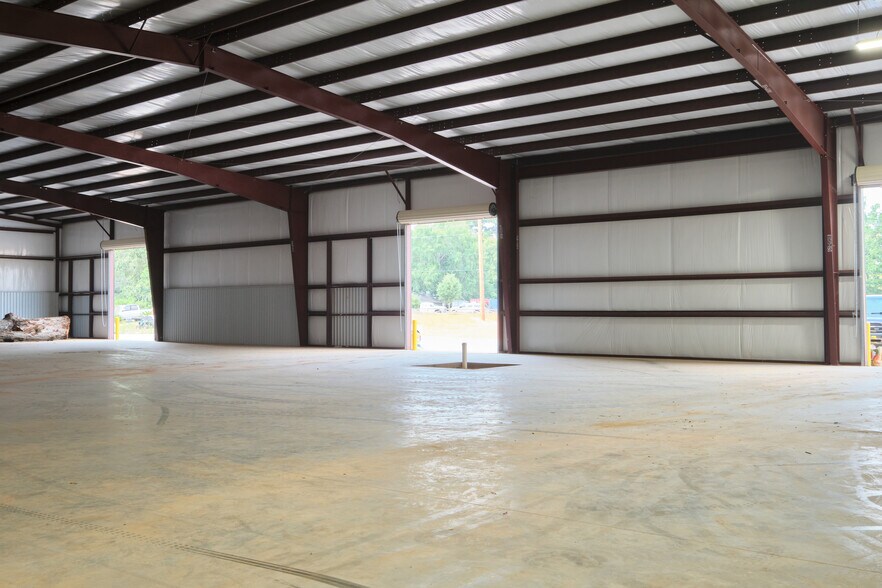 More Photos Of 30130 Dobbin Huffsmith Rd, Magnolia Distribution For Sale