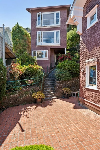 More Photos Of 47 Bulkley Ave, Sausalito Apartments For Sale