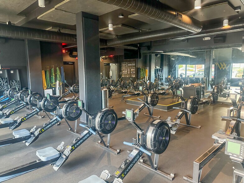 More Photos Of 4203 SW Oregon St, Seattle Storefront For Lease