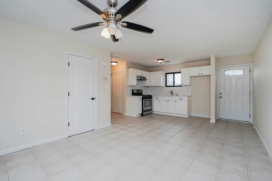 More Photos Of 21 Prall Ave, Staten Island Office Residential For Sale