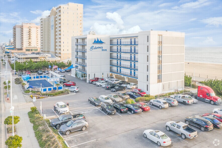 More Photos Of 215 Atlantic Ave, Virginia Beach Hotel For Sale