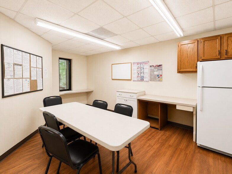 More Photos Of 194 Shott Court, Bluefield Warehouse For Sale