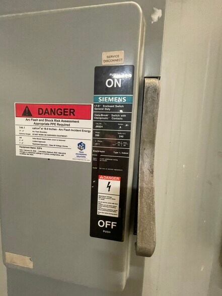 More Photos Of 1137 Progress Rd, Suffolk Manufacturing For Lease