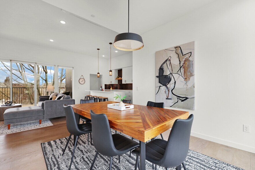 More Photos Of 1375 N Wygant ST, Portland Apartments For Sale