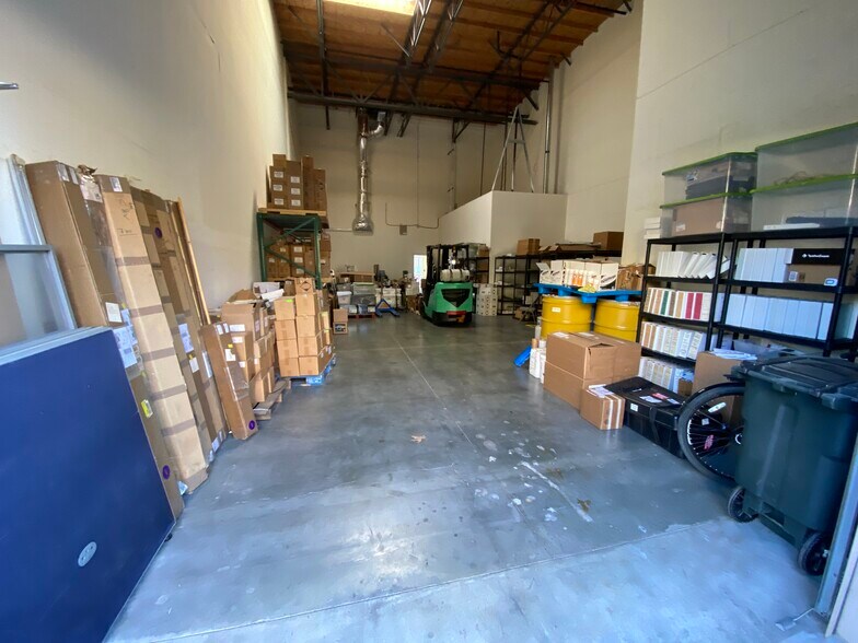 More Photos Of 1568 Lancaster Point Way, San Diego Flex For Sale