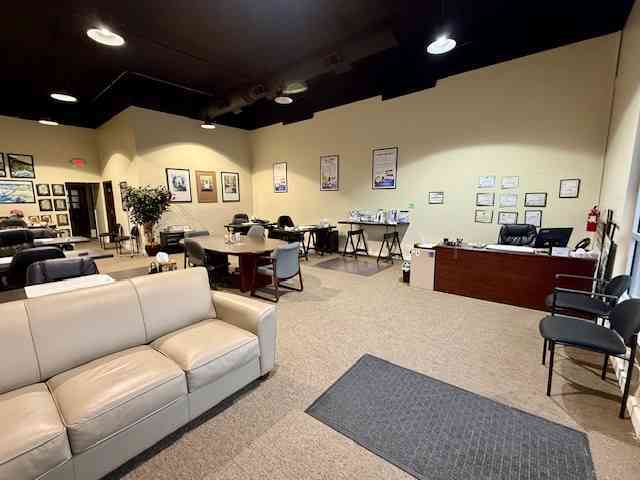 More Photos Of 253 Three Springs Dr, Weirton Flex For Lease