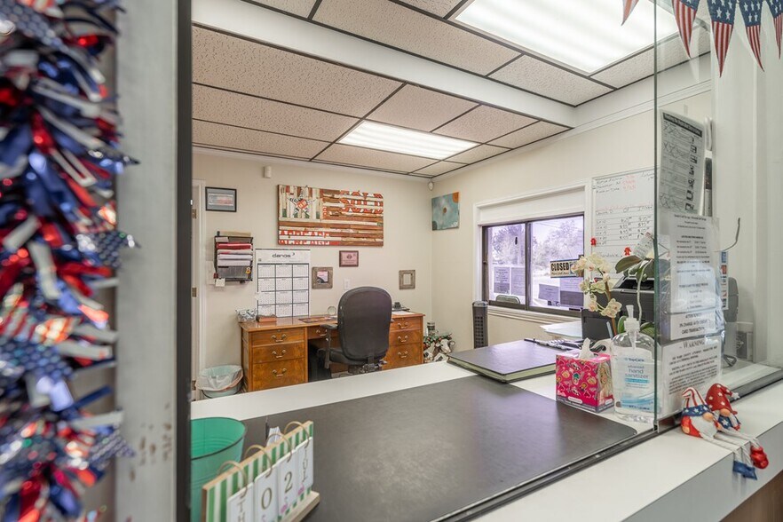 More Photos Of 810 S Stockton Ave, Monahans General Retail For Lease