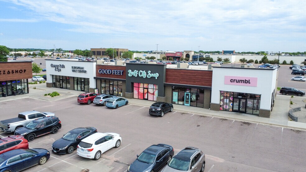 More Photos Of 4101 W 41st St, Sioux Falls Storefront For Lease