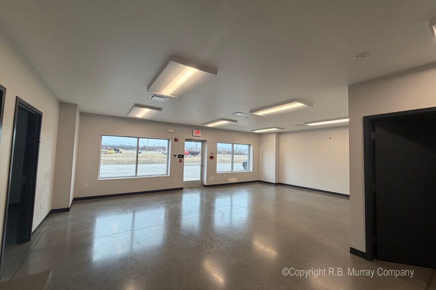 More Photos Of 5534 W Chestnut Expy, Springfield Industrial For Lease