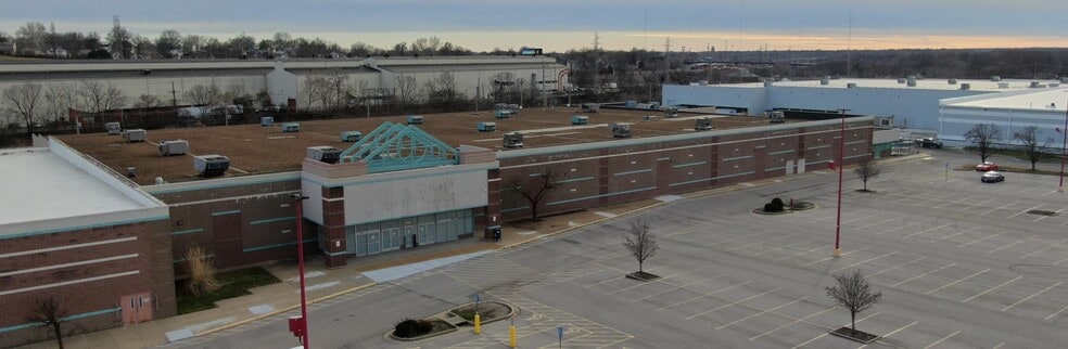 More Photos Of 6500-6750 Manchester Ave, Saint Louis Unknown For Lease