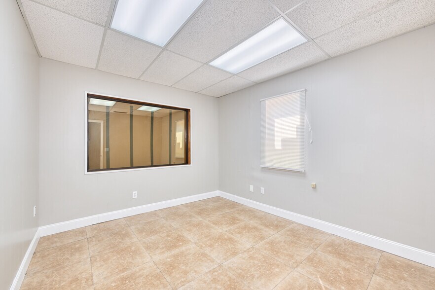 More Photos Of 5858 St Augustine Rd, Jacksonville Freestanding For Lease