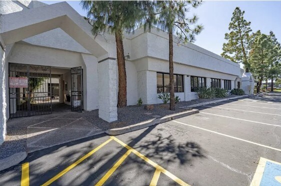 More Photos Of 8805 N 23rd Ave, Phoenix Medical For Lease