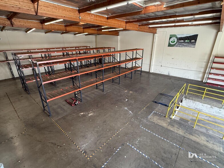 More Photos Of 3920 Gilman St, Long Beach Warehouse For Lease