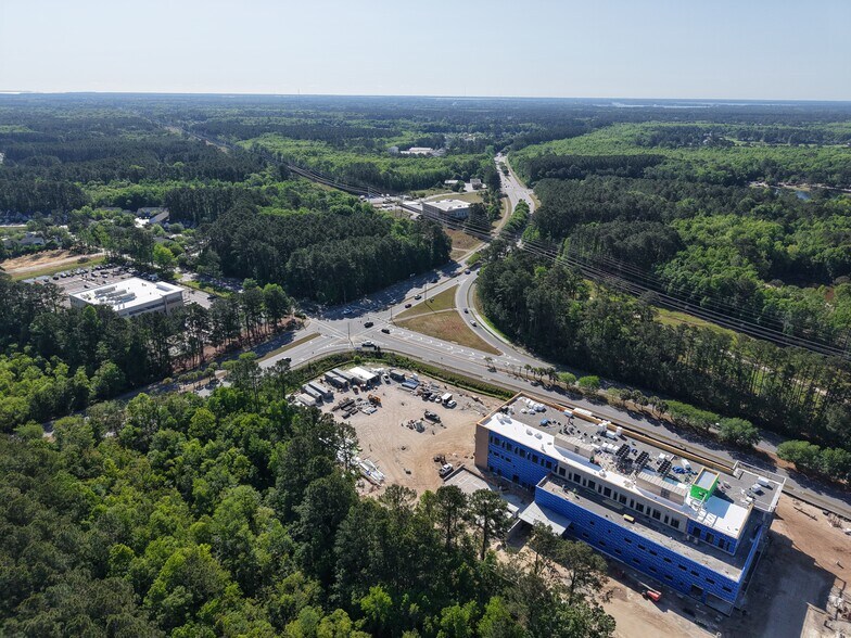 More Photos Of 280 Old Bridge Dr, Bluffton General Retail For Lease