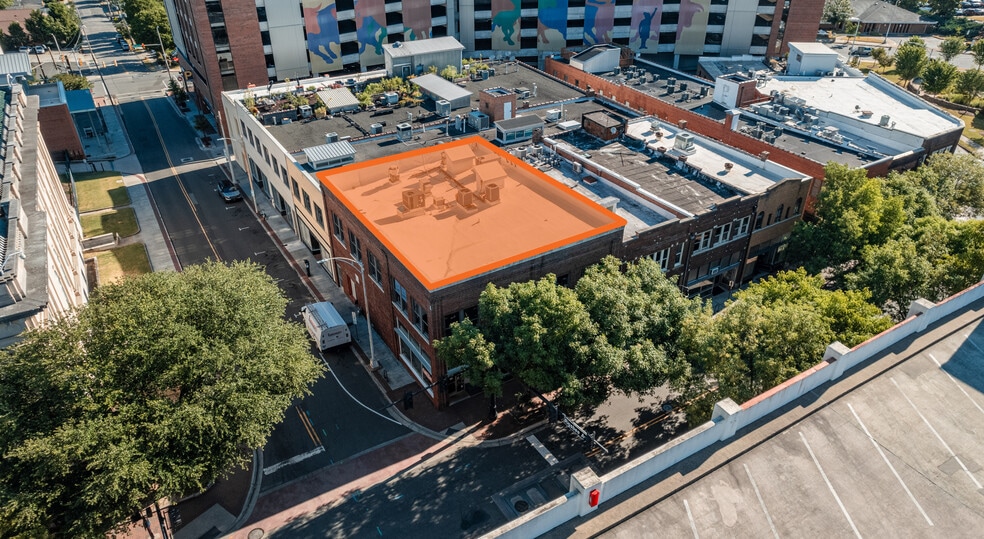 More Photos Of 401 E Chapel Hill St, Durham Storefront Retail Office For Sale