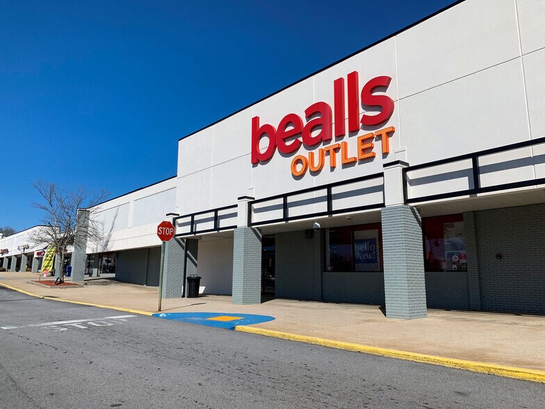 More Photos Of 3101-3173 Highway 278 NE, Covington Unknown For Lease