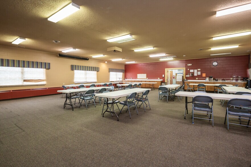 More Photos Of 733 Country Club Dr, Xenia Religious Facility For Sale