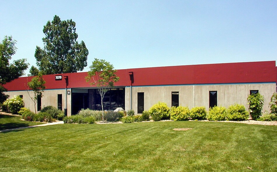 Primary Photo Of 7076 S Alton Way, Englewood Research And Development For Lease