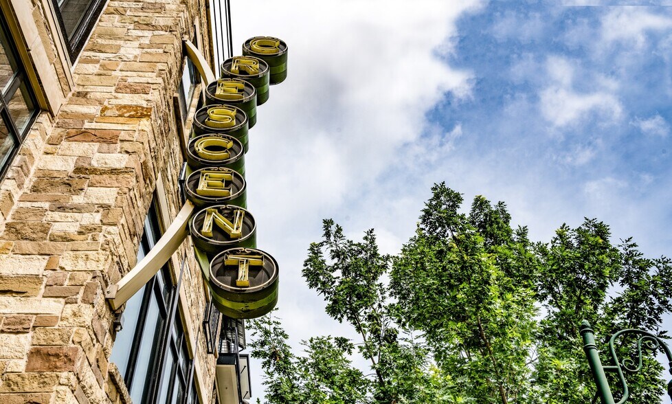 More Photos Of 127 E Riverside Dr, Austin Apartments For Lease