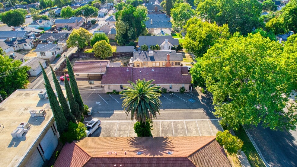 More Photos Of 2145 O St, Merced Office For Sale