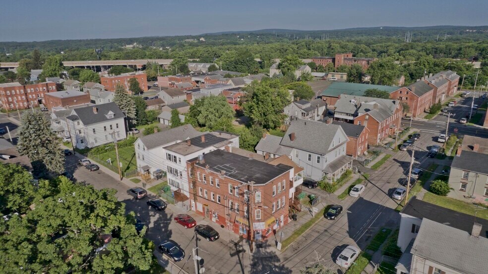 More Photos Of 95 School St, Chicopee Apartments For Sale
