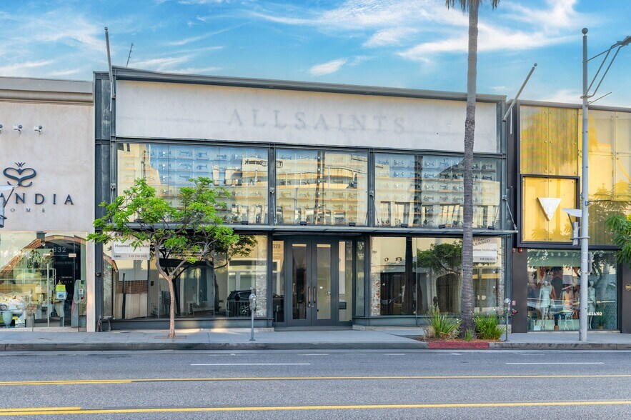Primary Photo Of 320-330 N Beverly Dr, Beverly Hills Storefront For Lease